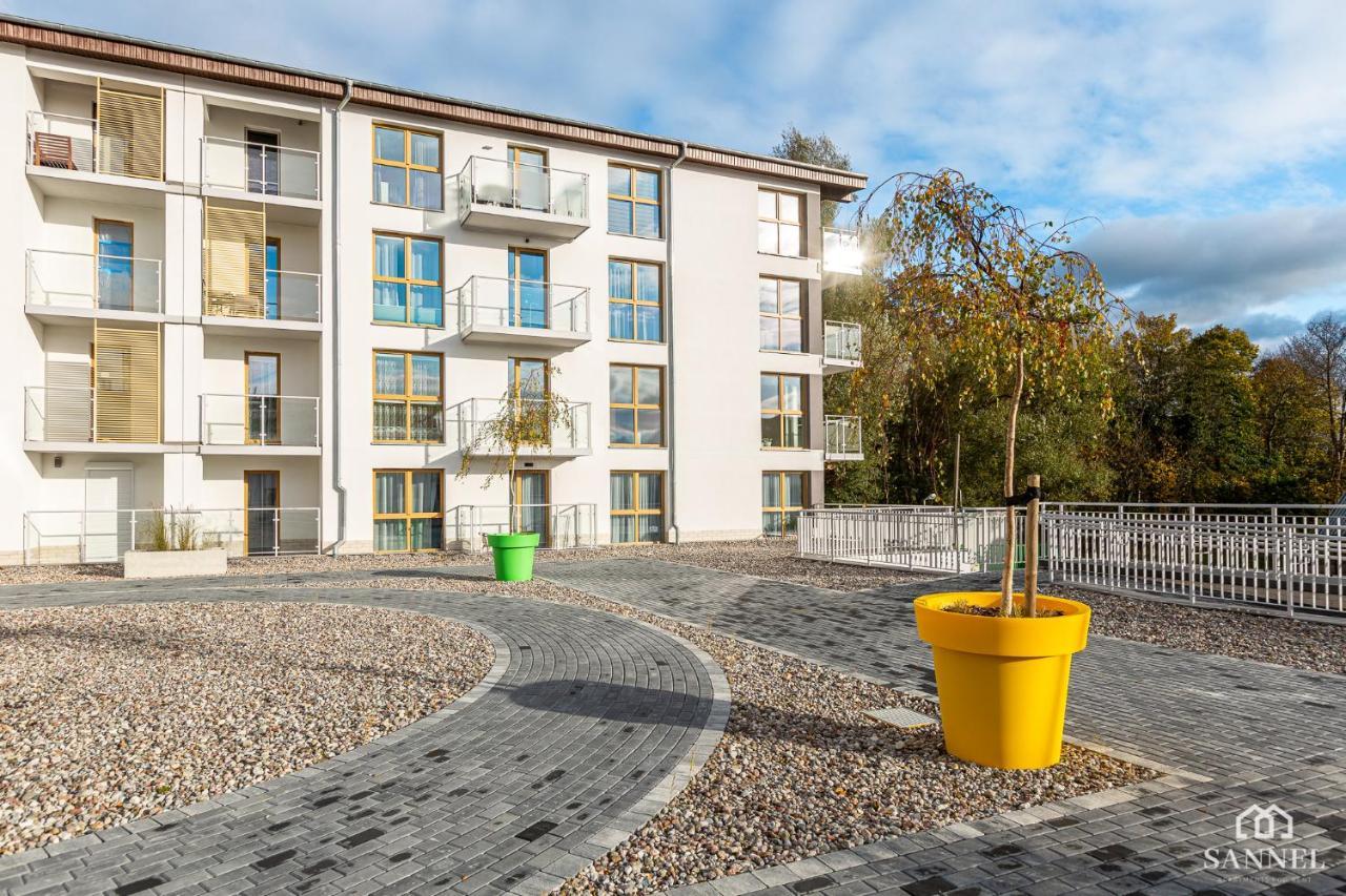 Apartament Lazure Przy Lesie-Sloneczne Tarasy Dziwnowek-Sannel Apartments For Rent Exteriör bild