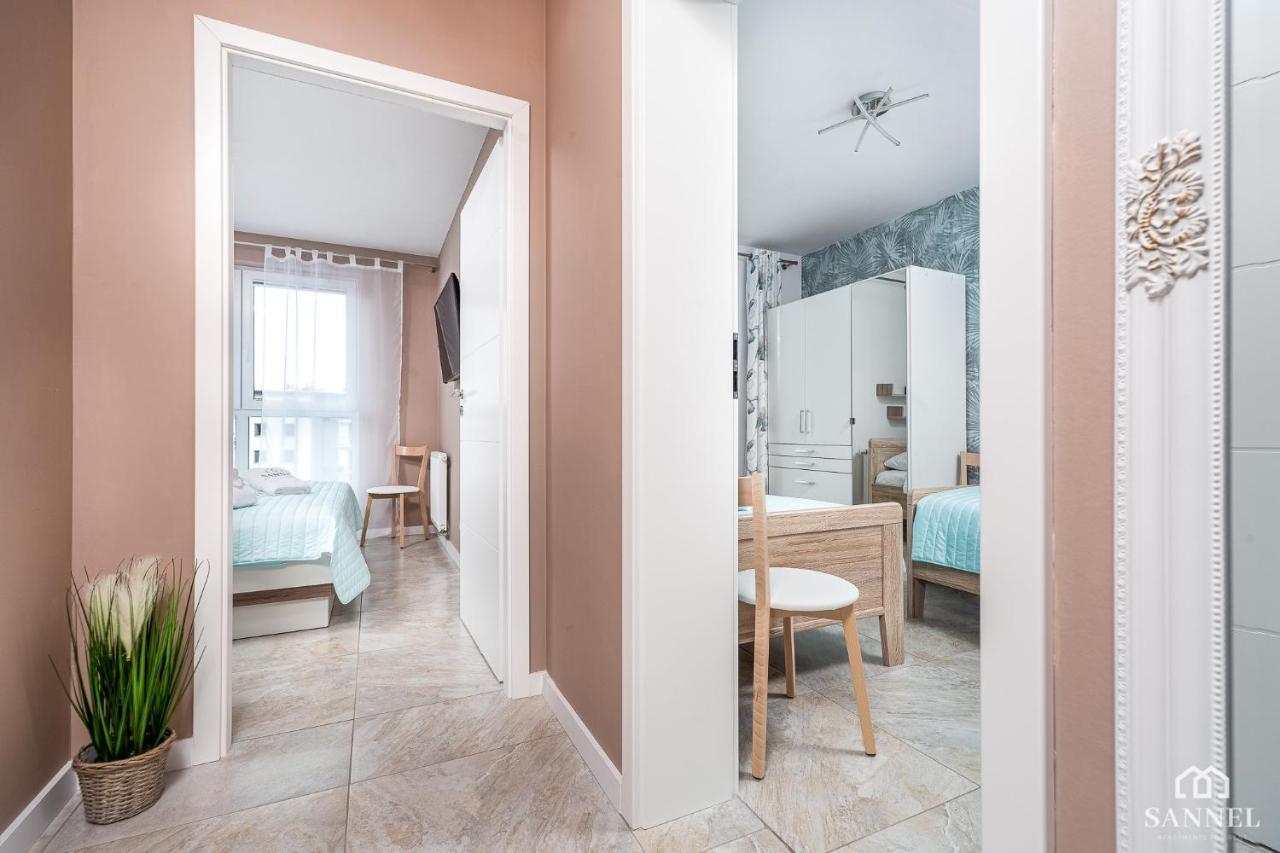 Apartament Lazure Przy Lesie-Sloneczne Tarasy Dziwnowek-Sannel Apartments For Rent Exteriör bild